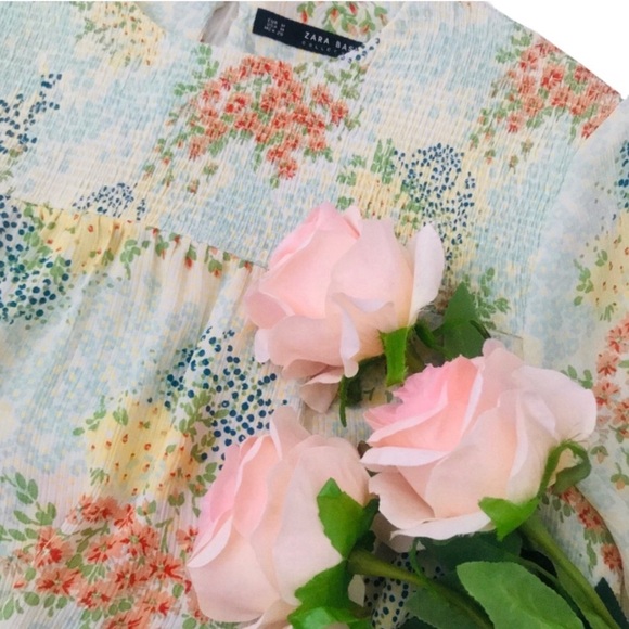 ZARA • Floral Peasant Blouse Smocked Top - Picture 5 of 6